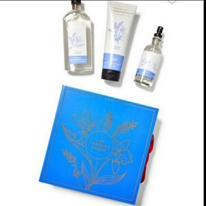 LAVENDER VANILLA AROMATHERAPY BATH & BODY SET GIFT BOX